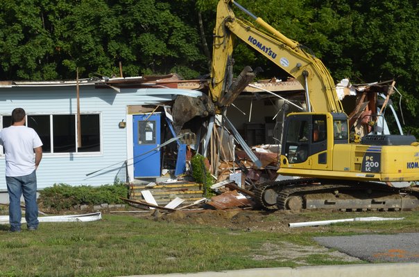 Demolition of the portables at Easport Elementary School began Monday morning. ALEXA GORMAN