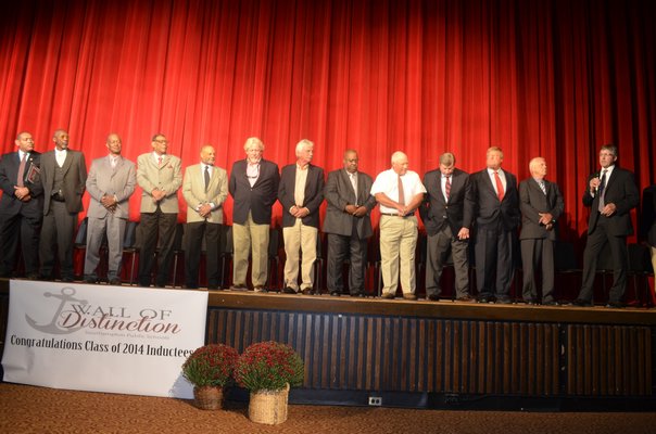 Members of the 1967-1970 mens basketball teams were inducted into the inaugural Wall of Distinction class for Southampton on Saturday night. BY ERIN MCKINLEY