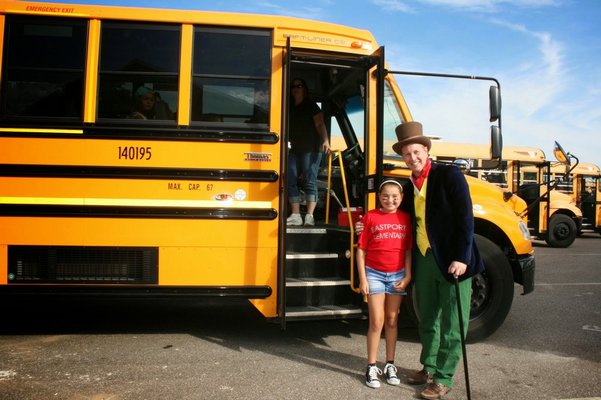 Isabella Mascia and Eastport Elementary School Principal Sal Alaimo. COURTESY EASTPORT ELEMENTARY SCHOOL