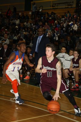 Zach Cummings had 18 points for the Mariners and was a force in the backcourt, along with Israel Johnson. CAILIN RILEY