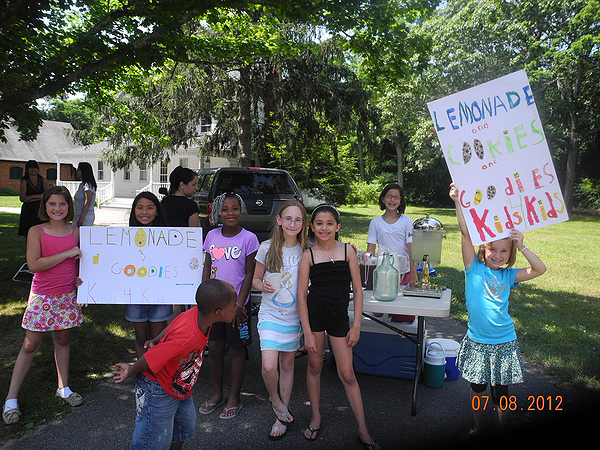 The Kids4Kids group sells lemonade to raise money to support the district music program. COURTESY APRIL GOSS