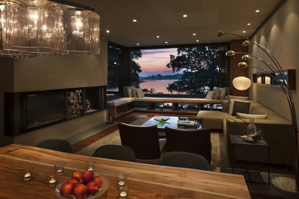 A modern living room designed by Blaze Makoid Architecture on Bluff Point Road. MARC BRYAN BROWN