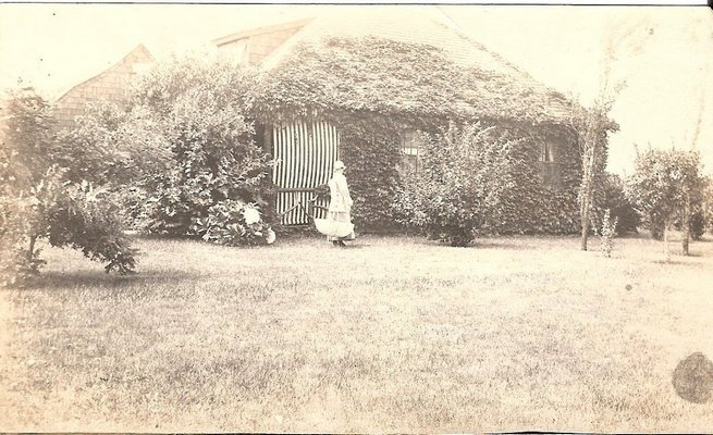 The Laffalot home in the Arts Village of Southampton, that dates back to the 1800s and was once owned by Rosella “Zella” de Milhau, could soon be demolished because of its degrading condition. COURTESY OF THE SOUTHAMPTON HISTORICAL MUSEUM