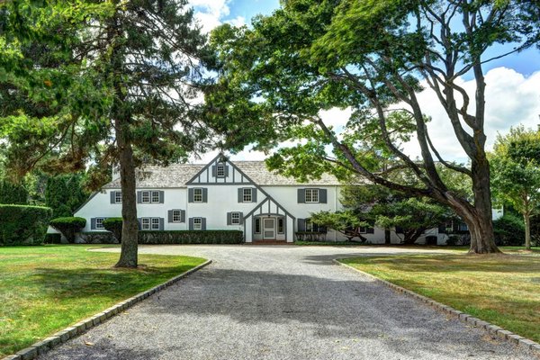 23 Hedges Lane in East Hampton Village sold for $22.05 million and was seventh on the list of the 10 most expensive sales of the fourth quarter in 2015. COUR