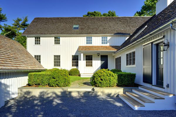 The entrance to a Yankee Barn Home at 53 Toilsome Lane in East Hampton. COURTESY YANKEE BARN HOME