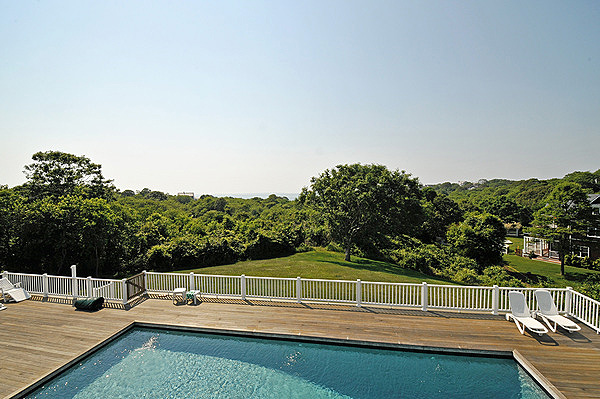 This Montauk rental overlooking Fort Pond Bay and Block Island Sound is asking $48,000 for July. COURTESY THE CORCORAN GROUP