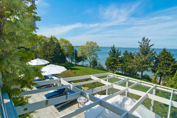 This East Hampton rental goes for $110,000 from Memorial Day to Labor Day, $90,000 for July and August, or $40,000 for July. Credit: COURTESY BROWN HARRIS STEVENS OF THE HAMPTONS