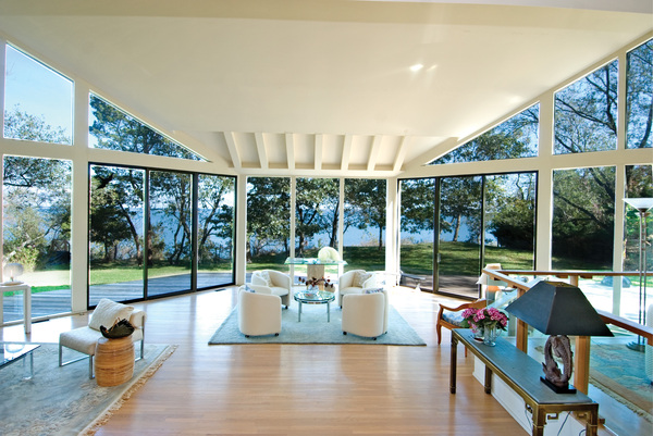 85 Waters Edge in Springs.    COURTESY BROWN HARRIS STEVENS OF THE HAMPTONS