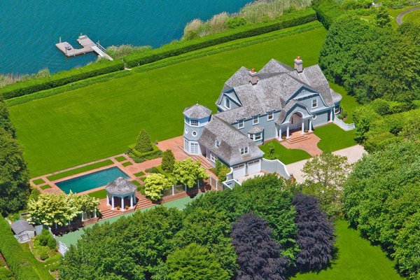 The house at 86 Bay Lane in Water Mill sold for $18.4 million. COURTESY SOTHEBY'S INTERNATIONAL REALTY