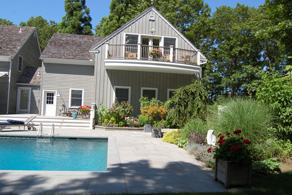 Sagaponack garden.   Dawn Watson