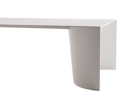 B&B Italia Archie table  Courtesy of B&B Italia USA, Inc.