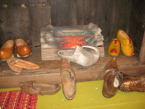 Clog collection