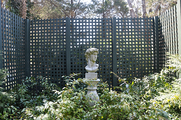 Scenes from Fred and Monica Meyer's Remsenburg garden. MICHELLE TRAURING