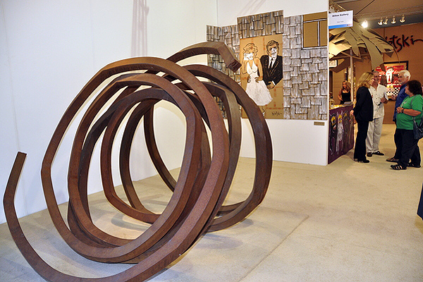 Scenes from opening night of Art Southampton. MICHELLE TRAURING