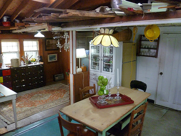 Dolores' kitchen after clean-up. COURTESY A&E TELEVISION/SCREAMING FLEA PRODUCTIONS