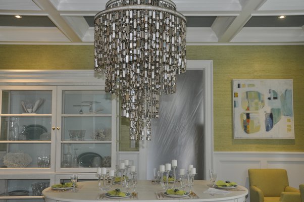 Dining Room by Skye Kirby Westcott and Tina Anastasia of Lillian August. MICHELLE TRAURING