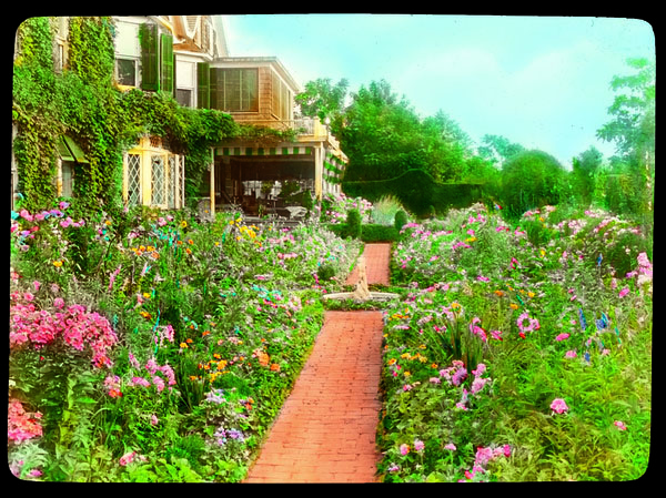 Gardenside, Frederick Augustus Snow House, Southampton, NY. View North to flower garden, circa 1914.  Frances Benjamin Johnston Collection, Prints & Photographs Division, Library of Congress.