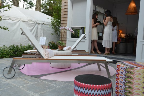 Poolside deck chairs by Eugenia Au Kim The Design Studio at Holiday House Hamptons. ALEX GOETZFRIED