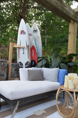 The surf shack designed by Elizabeth Bolognino Interiors at Holiday House Hamptons. ALEX GOETZFRIED
