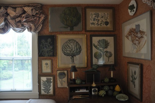 Henry Koehler's guest room is dedicated to his passion for artichokes. BY MICHELLE TRAURING