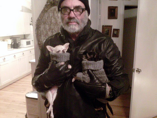 Warren Schultz with Carmen Lopez Ezersky Schultz, left, and Harpo Julius Ezersky Schultz.    LAUREN EZERSKY