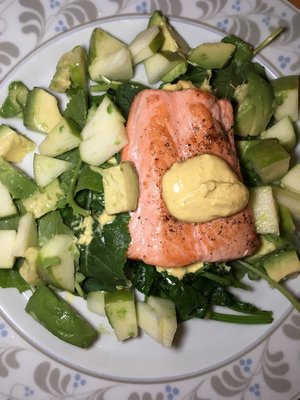 Salmon with kale, spinach, apple and avocado. JANEEN SARLIN
