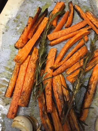 Orange and rosemary roasted carrots BY JANEEN SARLIN