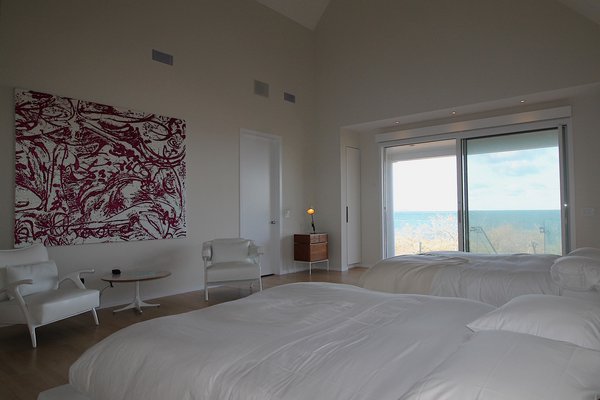 White rooms welcome views of the bay from every perspective. KYRIL BROMLEY