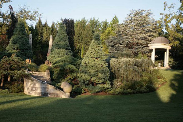 Tony Ingrao and Randy Kemper's home in East Hampton. COURTESY PARRISH ART MUSEUM