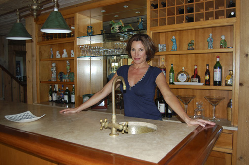 “The Real Housewives of New York City” cast member Countess LuAnn de Lesseps is a Bridgehampton-based hospitable housewife who makes guests feel at home.