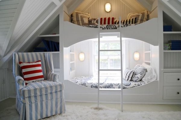 The third-floor bunk bed room of the McBrides' home shows the roofline and economic use of space of this Skidmore design. LB LOWNES FOR JENNY LANDEY PRODUCTIONS