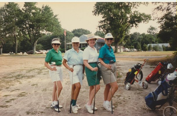 The ladies often got together for golf tournaments. NORTH SEA BEACH COLONY