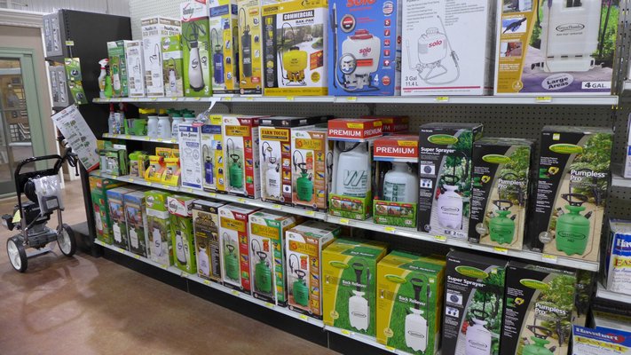 With over 25 sprayer options at this one store picking the right garden sprayer can be confusing at best. Remember, though, you get what you pay for! ANDREW MESSINGER