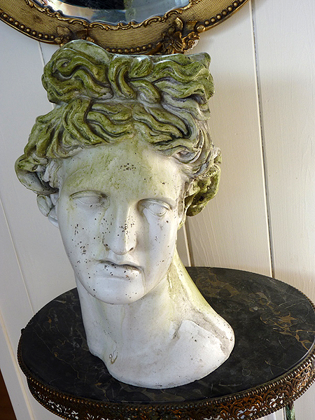 An interesting bust.  WARREN SCHULTZ