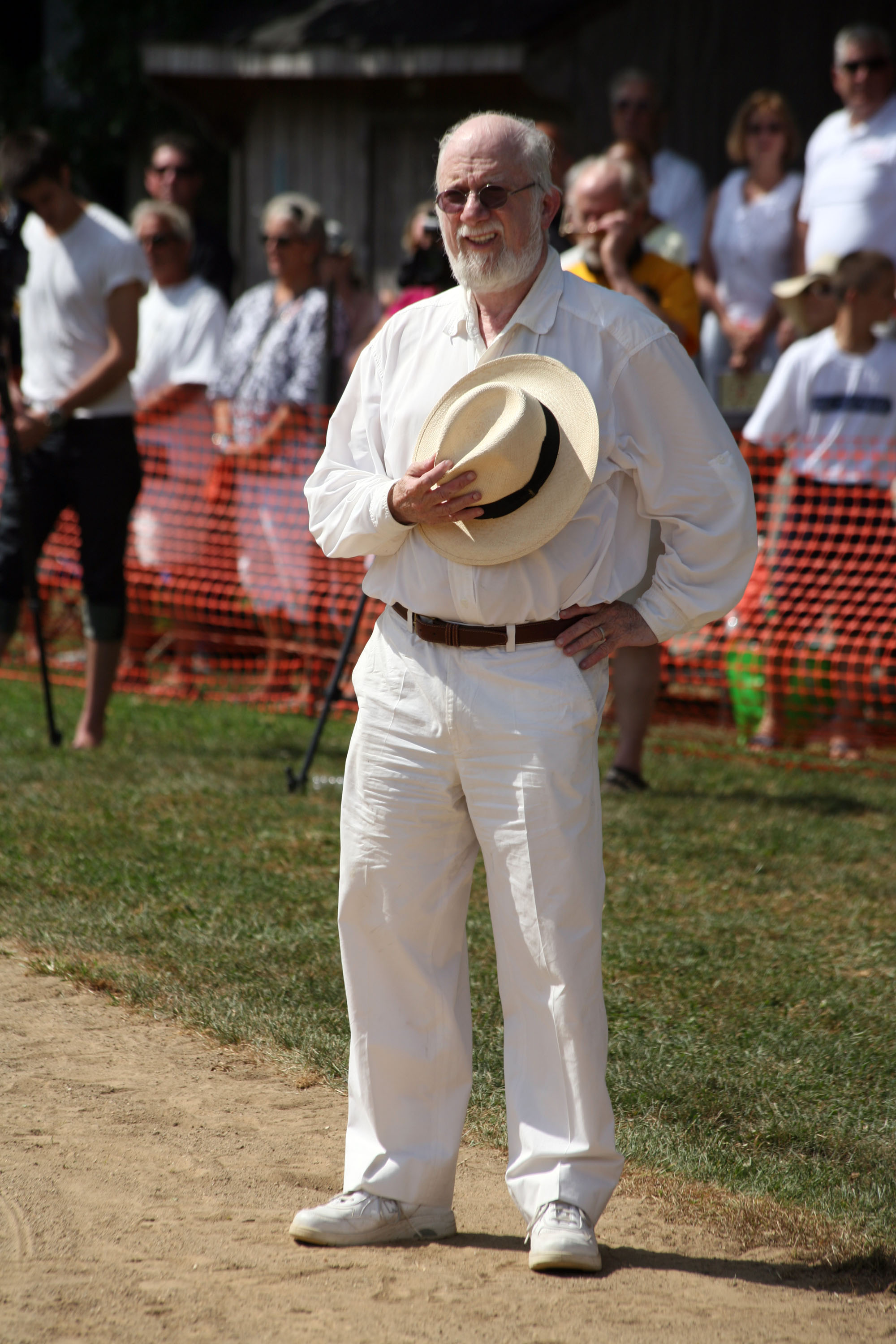 Dan Rattiner on the sidelines. ROSSA COLE