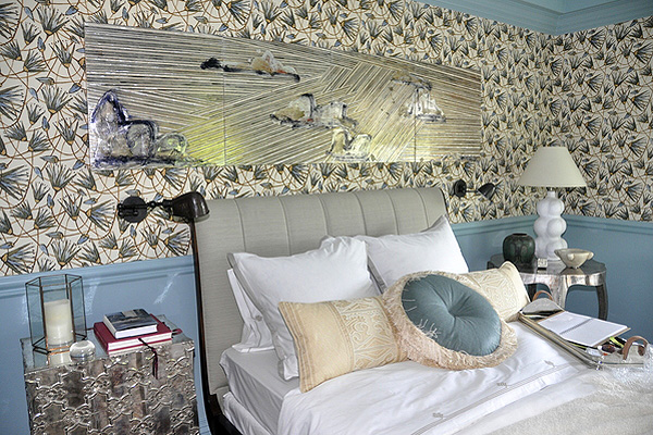 Katie Leede & Company covered the sheetrock with a spidery swirl of brush-like blooms that drew the room together like a black widow’s web. MICHELLE TRAURING