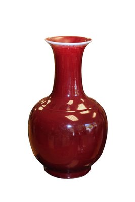 New to the collection, the 2014 East Hampton Antiques Show will feature international dealers as well with rare items like this Chinese Oxblood Vase. COURTESY EAST HAMPTON HISTORICAL SOCIETY