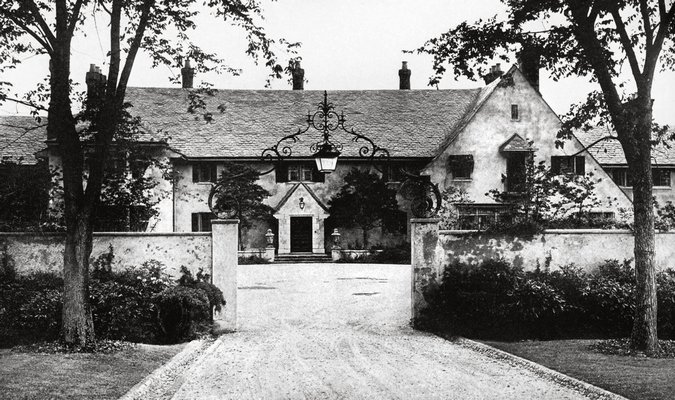 The Manor House at Bayberry Land by architects Cross & Cross, demolished on May 18, 2004, to allow for the Sebonack Mixed Use PDD (Sebonack Golf Course). PHOTO FROM "HOUSES OF THE HAMPTONS 1880-1930"