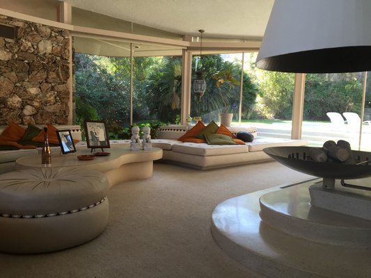 Built-in furniture in Palm Springs. MARSHALL WATSON MARSHALL WATSON