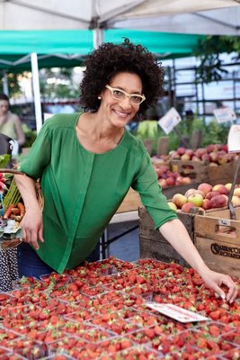 Celebrity chef and TV personality Carla Hall will be honored at this years Chefs & Champagne event. COURTESY FRANCES JANISCH