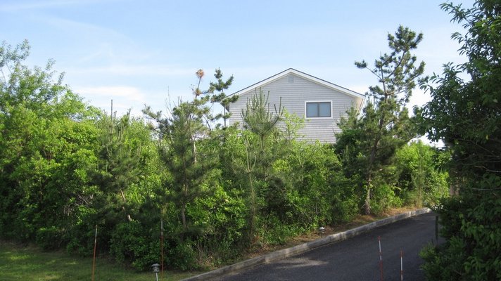 For $120,000 per month, this Montauk rental could be yours.