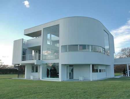 Renny Saltzman House in East Hampton by New York Five architect Richard Meier, 1967-69.