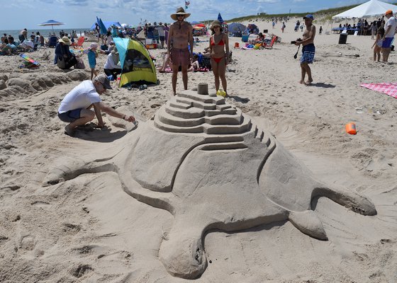Conditions were perfect for the annual Clamshell Foundation sandcastle contest at Atlantic Beach in Amagasett on Saturday. KYRIL BROMLEY PHOTOS