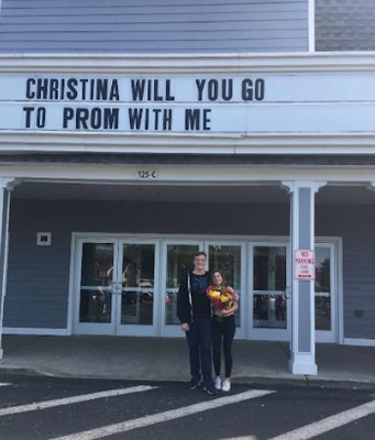 Benjamin Sohtz  promposed to Christina Pasca in 2017 at the movie theater before their senior prom.
