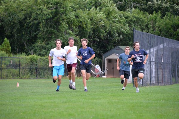 The Southampton boys cross country team will be going for its sixth straight league title this season.