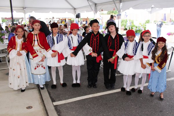 The Hamptons Hellenic Dancers.