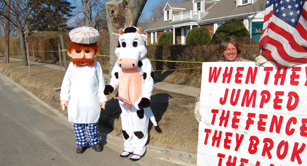 Girls dressed as a chef and a cow