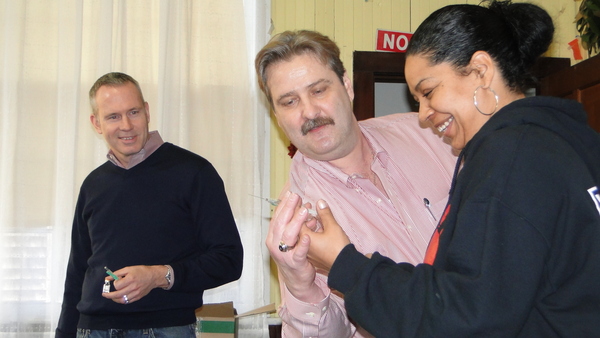 Rachel Valdez practices filling a syringe with naloxone during a drug-overdose-prevention program Saturday at the Shinnecock Presbyterian Church. 