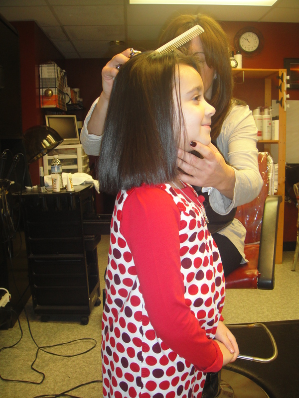  donated 11 inches of her hair to Locks Of Love