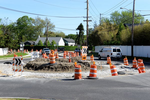 The new roundabout in East Hampton Village won't be entirely finished before the summer.   KYRIL BROMLEY